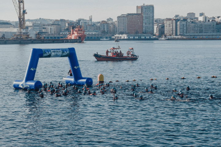 XII Travesía Solidaria a nado pola ELA 